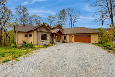 Image de Sunset Vista at Monteagle: Luxury Mountain Getaway, Hot Tub, Firepit + More