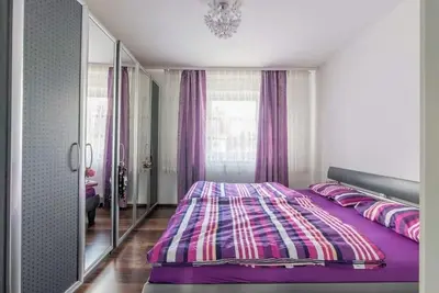 Image de Spacious 8-bedroom house in wonderful Hannover with WiFi near the fair.