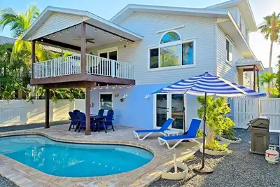 Image de Rainbow Reef: Close to Bean Point, Pool, Game Room by Anna Maria Life Vacation Rentals