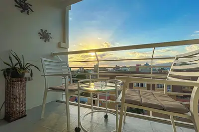 Image de City View New Kingston Apartment w\/ Pool