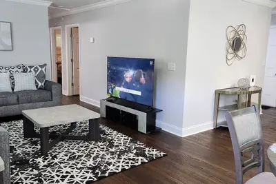 Image de Adorable and spacious 4-bedroom house in Atlanta - close to Downtown & Airport