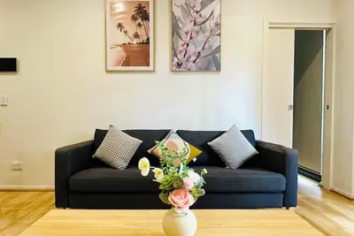 Image de 2 Bedroom Apartment close to Olympic Park with WiFi, Ac. Enjoy Waterfront Living