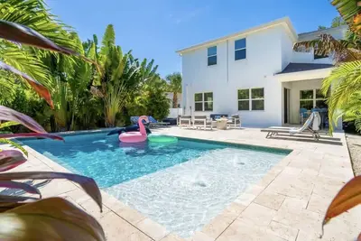 Image de Arlington Ocean Oasis 5br 5ba Htd Saltwater Pool
