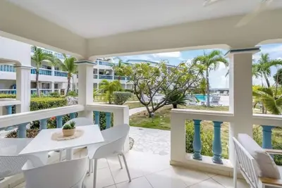 Image de Sunny Outlook - Beautiful 1 bedroom in beachfront complex!