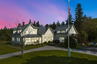 Image de 2 Beautiful water view units in one for families