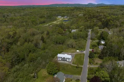 Image de Ocean Duplex West with Walk to Crescent Beach