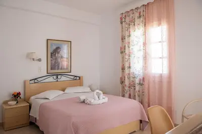 Marias Hospitality. Pure Paroshospitality