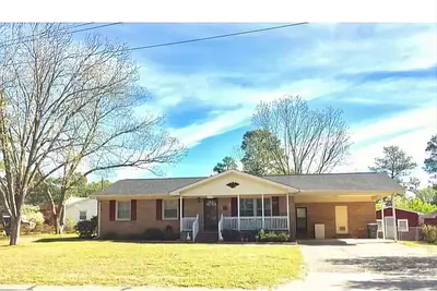 Image de Highest Level Hospitality at this 3-Bedroom house in Fayetteville with WiFi