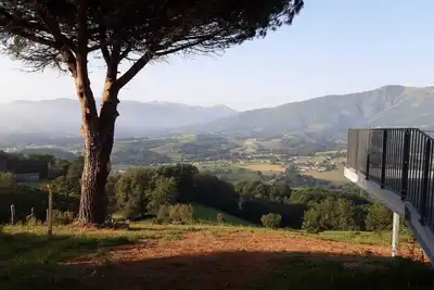 Image de Maison au calme à louer sur les hauteurs d'Irouléguy de 6 à 12 personnes
