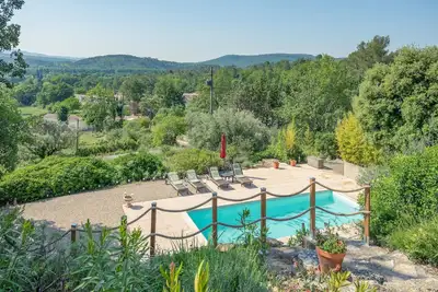 Image de Belle maison Ă Besse-Sur-Issole