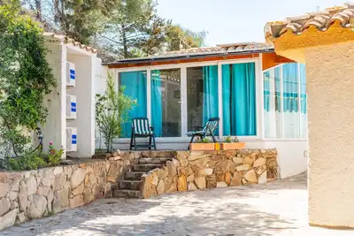 Image de Villa 'Alloggio Vista Mare Incantevole' avec vue sur la mer, Wi-Fi et climatisation