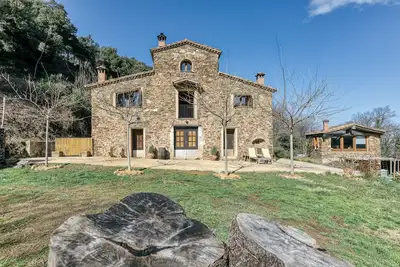 Image de La maison \"La Rústika\" avec vue sur les montagnes, jardin partagé et Wi-Fi