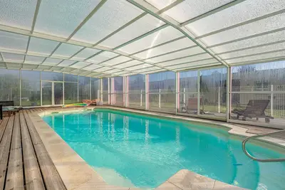 Image de Appartement 'Le Clos Du Champ De L'Amour - Royan' avec piscine privée, Wi-Fi et climatisation