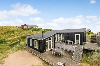 Image de \"Paaske\" -  from the sea by Interhome