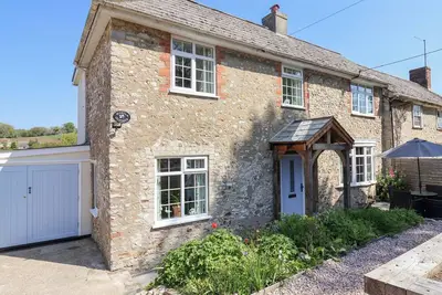 Myrtle Cottage, family friendly, character holiday cottage in Uplyme