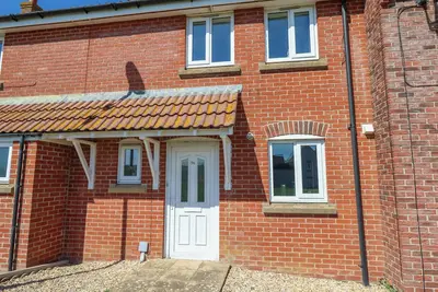Image de 74 Reap Lane, pet friendly, with a garden in Weston, Portland