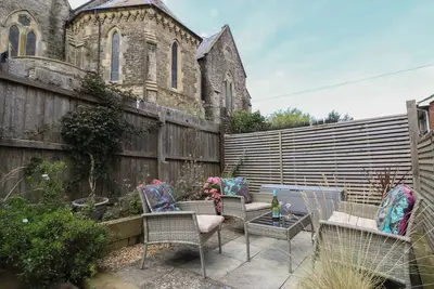 Image de Sundowners, country holiday cottage, with a garden in Ryde