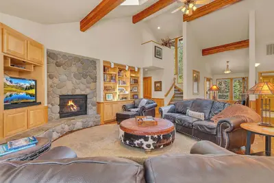 Image de Hot tub family friendly, Ac, bikes, Sharc included