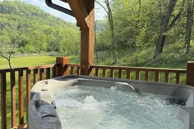 Image de Shalom cabin with private hot tub, Shalom Cabin
