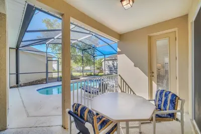 Image de 4 Bedroom 3 Bath Pool Home Close To Disney