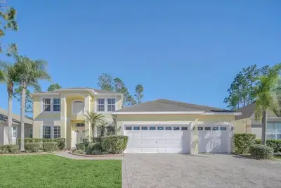 Image de Large 7 bed villa overlooking golf course