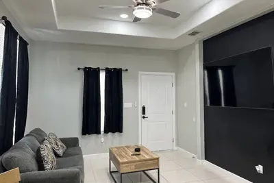 Image de Majestic Apartment at Edinburg