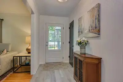 Image de Delia's Delight, a lovely 4 bd/2 bth home is waiting for you!