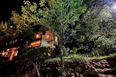 Image de Earth House in Magadi-Farm house, Mango, Neem, Areca trees