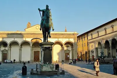 Luxurious 4-Bedroom Apartment with Garden and Pool in the Heart of Florence