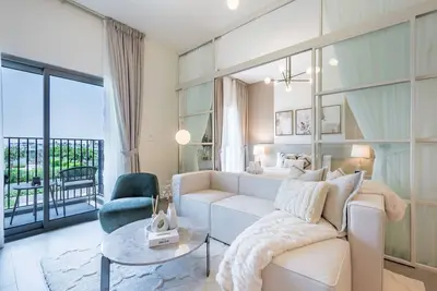 Image de Contemporary 2br Apartment in Golfville Block A, Dubai Hills Estate by Deluxe Holiday Homes