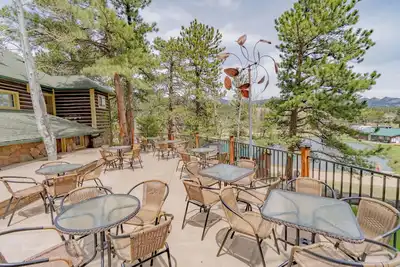 Image de Rocky Creek Lodge, Sleeps 30, Gatherings Welcome\n