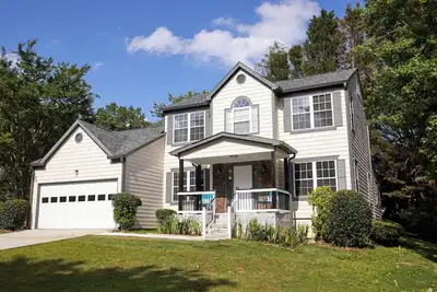 Image de Your home-away-from-home in Johns Creek, Ga