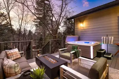 Image de Aspen Glen Modern Retreat + Ev Charger + Views