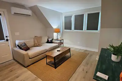 Image de Charming 1-Bedroom Carriage House Near Marietta Square
