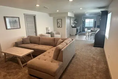 Image de Charming 2-bedroom basement apartment with WiFi, Ac in lovely Stansbury Park