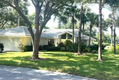 Image de Tranquil Lake view 2 Bedroom 2 bath Villa in Myrtle Trace