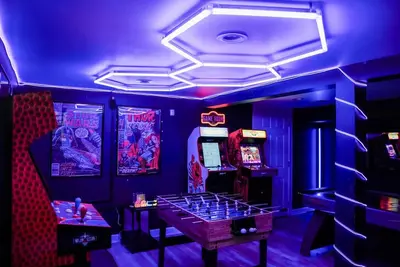 Image de 4br Home with Game Room: Chicago Leisure Escape