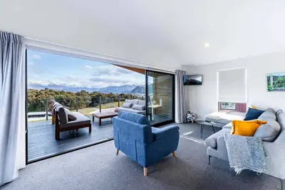 Image de Sticky Forest Lodge T