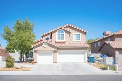 Image de Spacious 5-bedroom house with WiFi and Ac in amazing North Las Vegas