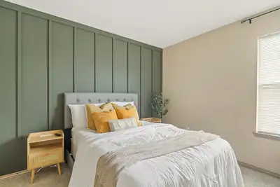 Image de 4 Br, 2. 5 Ba Modern Comfort Home, Fire Pit, Family Friendly