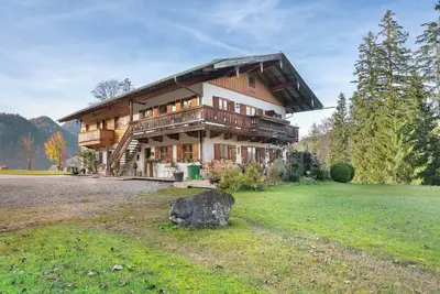 Image de Appartement 'Ferienwohnung Rauschberg' avec vue sur la montagne, terrasse partagée et Wi-Fi