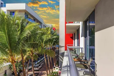 Image de Hollywood Beach: Hot Tub| Amazing Pool