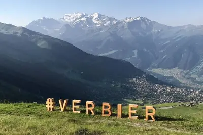 Verbier valley Views upon the Alps, with parking! !