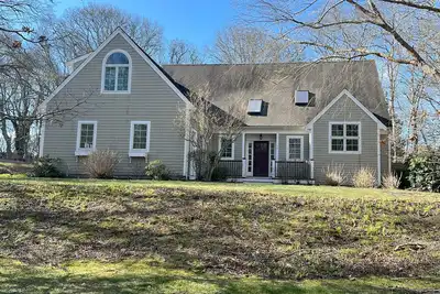 Image de New Listing: Fantastic 3bd Home--Spacious, Central A/C, Lovely Grounds
