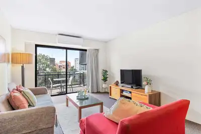 Image de Apartment with City Views in East Perth
