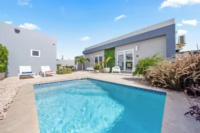 Image de Luxury 1br Getaway w/Pool in Washington by Lucha