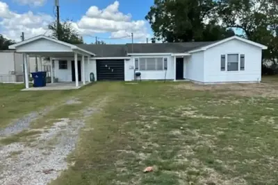 Image de Large 3\/1 home close to refinery\/casino\/food