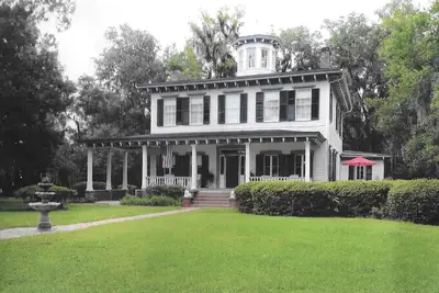 Image de Award Winning - Historic Register Mansion - 6-bedroom B&B near Tallahassee I10
