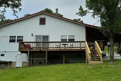 Image de Lake Front charming 2-bedroom house, at Rough River Lake.