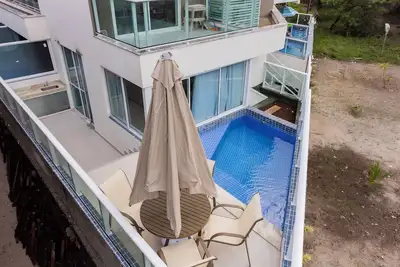 Image de Flat Com Piscina Privativa Na Frente Das Piscinas Naturais, Dentro De Porto
